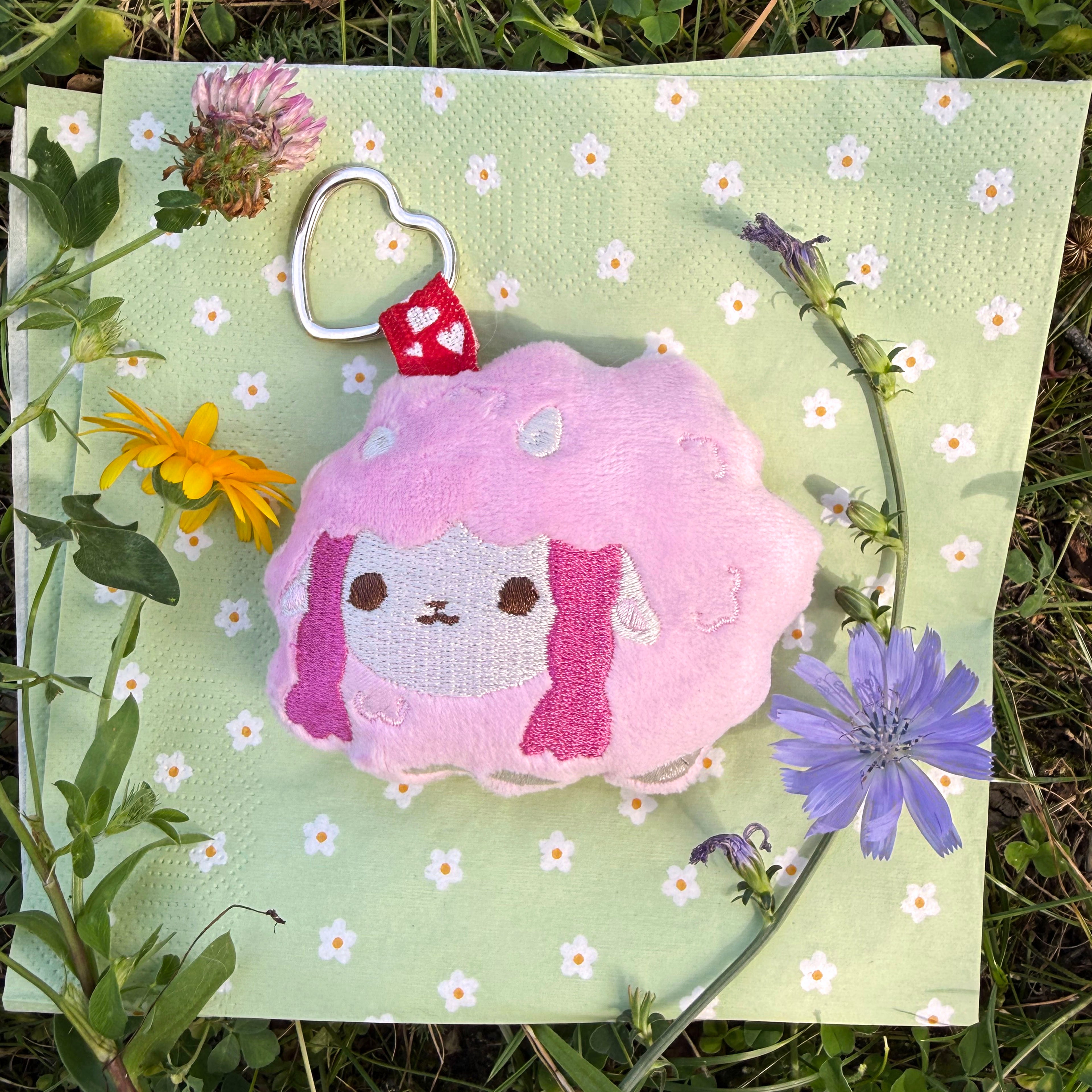 Pluszowy breloczek Wooloo handmade